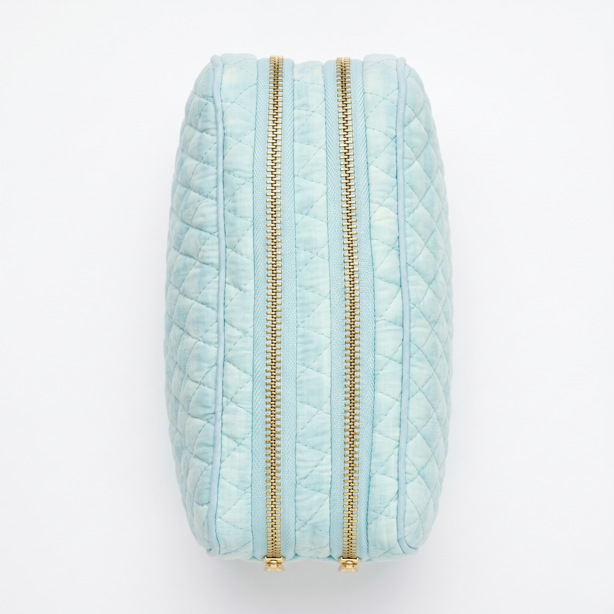 Sky Blue Quilted Men’s Travel Kit
